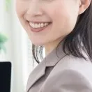 女性