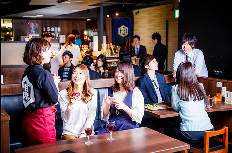 相席屋 小倉魚町店の店内