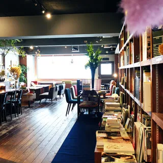 WORLD BOOK CAFE