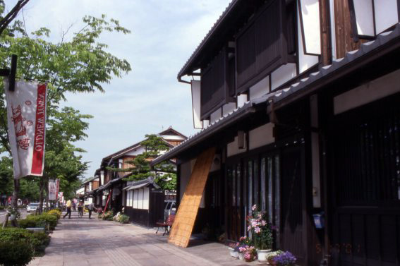 夢京橋キャッスルロードの店内